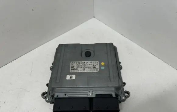 Mercedes-Benz R W251 Engine control unit/module A6421503477 0281013980 6421503477