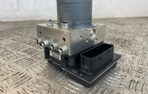 BMW 3 E90 E91 ABS Pump 6784868 6768550 0265236090