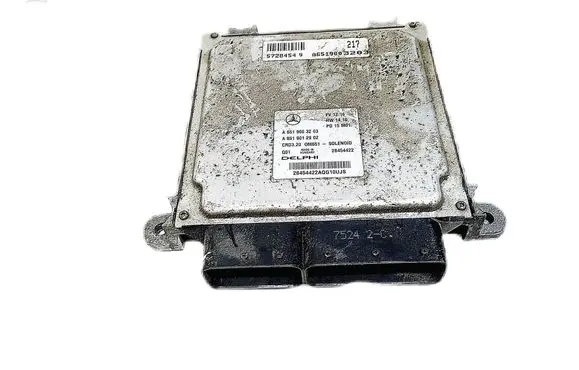 Mercedes-Benz CLA C117 X117 W117 Engine control unit/module A6519003203