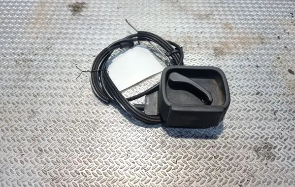 Volkswagen Caddy Rear door interior handle 2K0827185