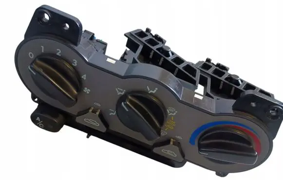 Hyundai Accent Climate control unit