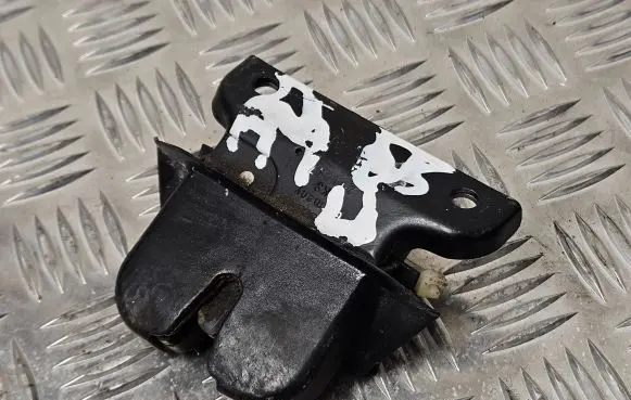 Loading door lock