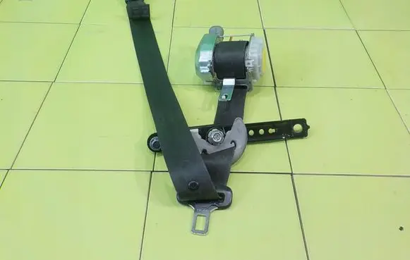 Hyundai i40 Front seatbelt 888103Z000 BEZPIECZENSTWA