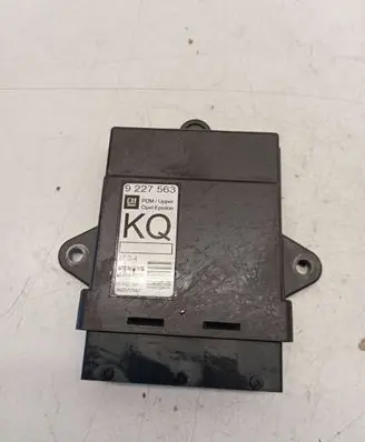 Opel Vectra C Door control unit/module 360572197 9227563 5WK46004