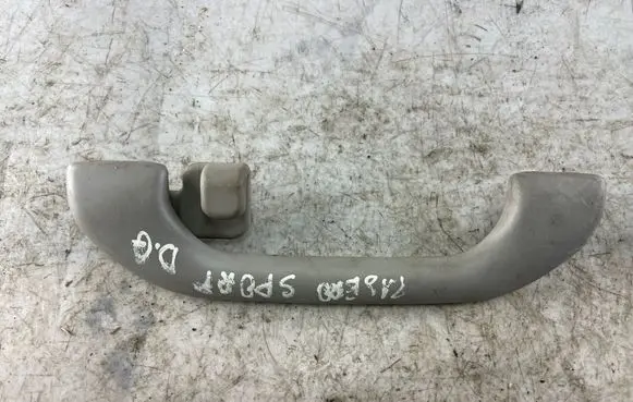 Mitsubishi Pajero Sport I Rear interior roof grab handle