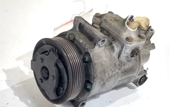 Volkswagen Touran I Air conditioning (A/C) compressor (pump)