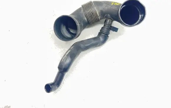 Mercedes-Benz ML W163 Turbo air intake inlet pipe/hose A6120940808