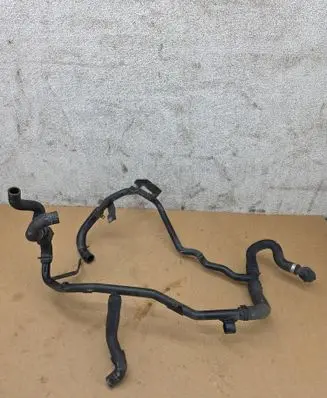 Volkswagen Golf VII Engine coolant pipe/hose 5Q0122073CE 04L121065CR 5Q0122073BK