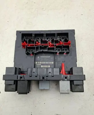 Audi A3 S3 8P Fuse module 8P0907279F
