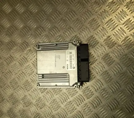 BMW X3 E83 Engine control unit/module 7805349