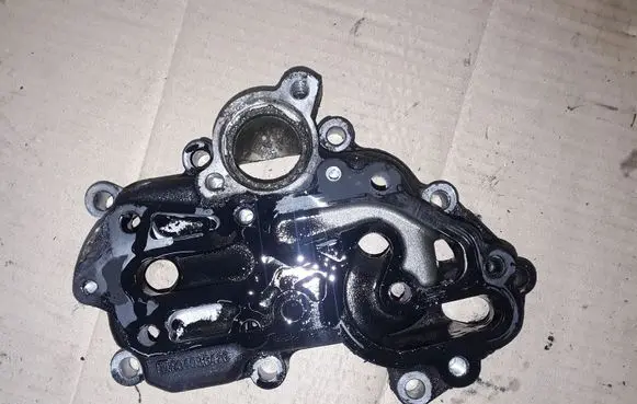 Iveco Daily 45 - 49.10 Oil filter mounting bracket 504086470
