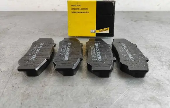 Volvo 740 Brake pads (rear) lp0438