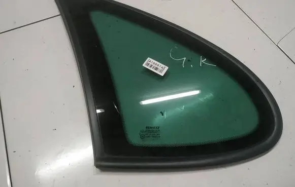 Renault Scenic I Rear side window as3