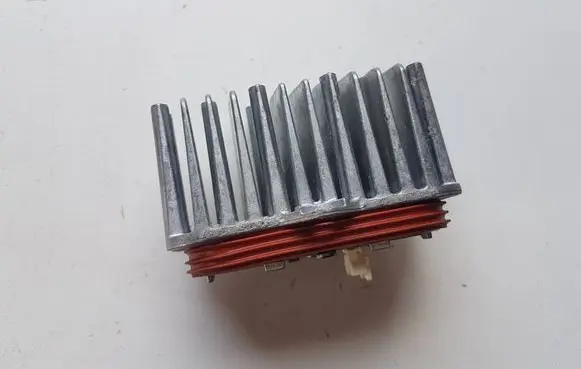 Ford Focus LED ballast control module H1BB13D278AC