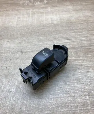 Toyota Avensis Verso Electric window control switch 514746 8403044020