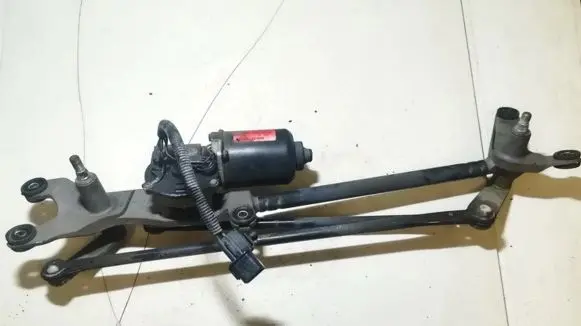 KIA Sorento Front wiper linkage and motor