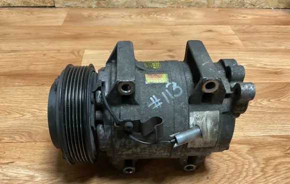 Volvo V70 Air conditioning (A/C) compressor (pump) 8708581 01L130
