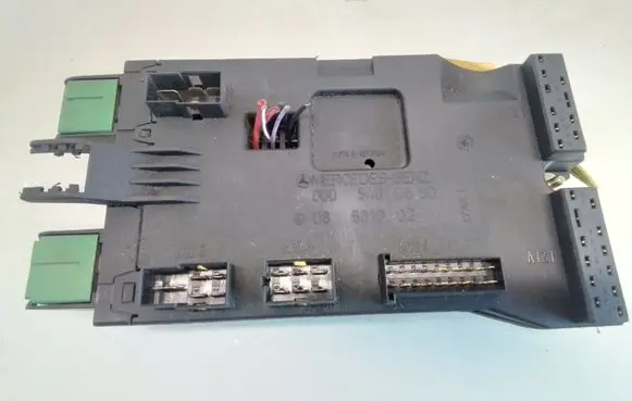 Mercedes-Benz Vito Viano W638 Fuse module 0005400650