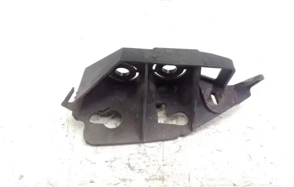 Peugeot 308 SW Fender mounting bracket 9680406580 9658272580
