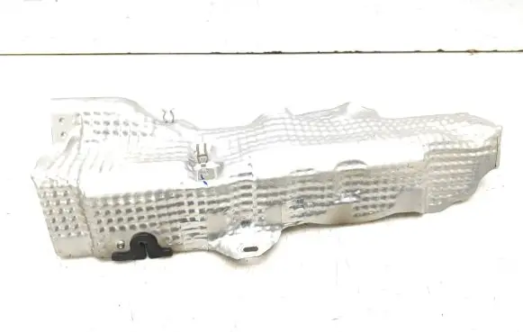 Peugeot 508 RXH Heat shield in engine bay 