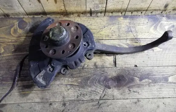 Mercedes-Benz S W220 Front wheel hub 2205460143