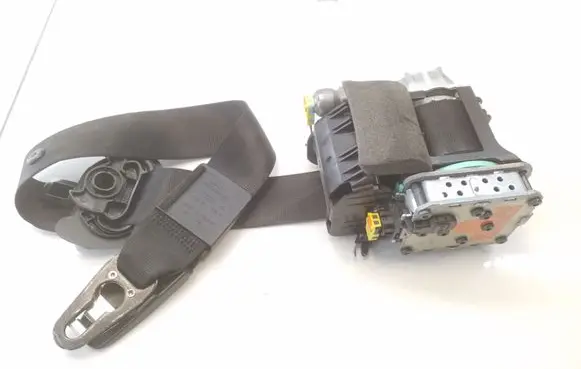 Audi A5 8T 8F Front seatbelt 8T8857706F