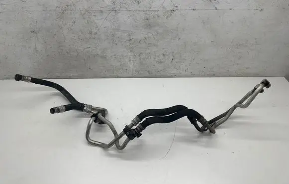 BMW 6 F06 Gran coupe Oil cooling pipe 7590614