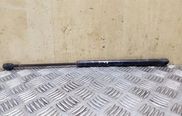 Mitsubishi Outlander Tailgate strut 