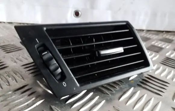 BMW X3 E83 Dashboard side air vent grill/cover trim 3400076 3415974