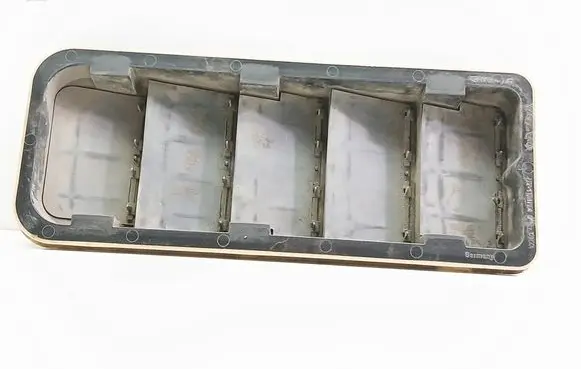 Volvo XC60 Quarter panel pressure vent 8623444