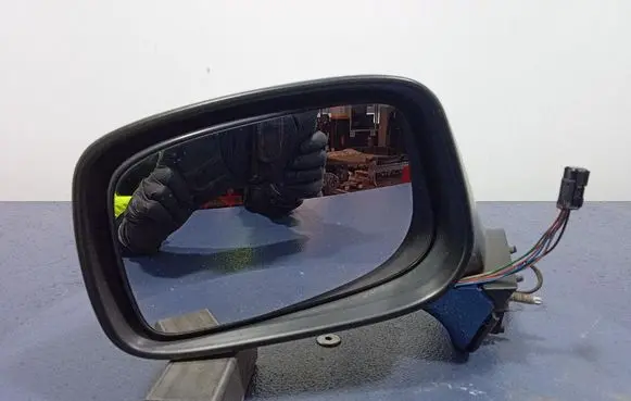 Peugeot 807 Front door electric wing mirror 