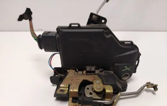 Audi A6 S6 C5 4B Front door lock 1J0973715
