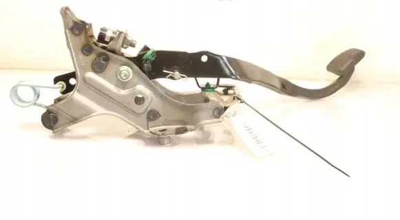 Toyota Verso Clutch pedal 