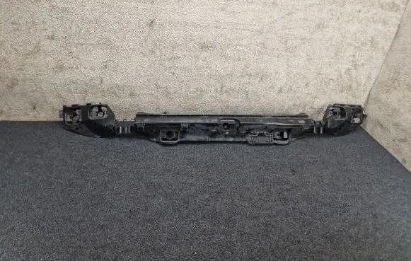 BMW 2 F22 F23 Rear bumper mounting bracket 7285532