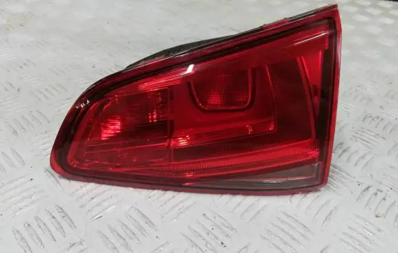 Volkswagen Golf VII Tailgate rear/tail lights 5G9945094AC 90052127A M90052227A3080