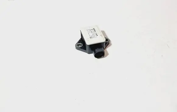 Audi A4 S4 B8 8K ESP acceleration yaw rate sensor 8K0907637A 8K0907637 0265005667