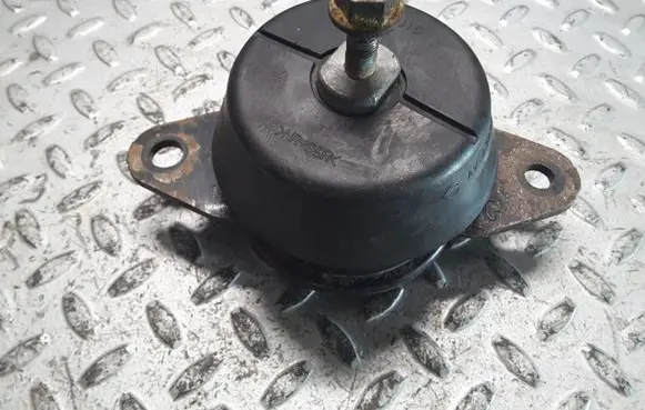 Nissan Leaf I (ZE0) Engine mount bracket TRJ15