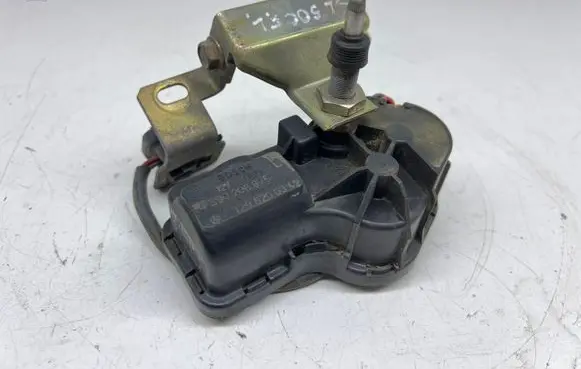 Mercedes-Benz SL R129 Headlight wiper arm set 1298200342
