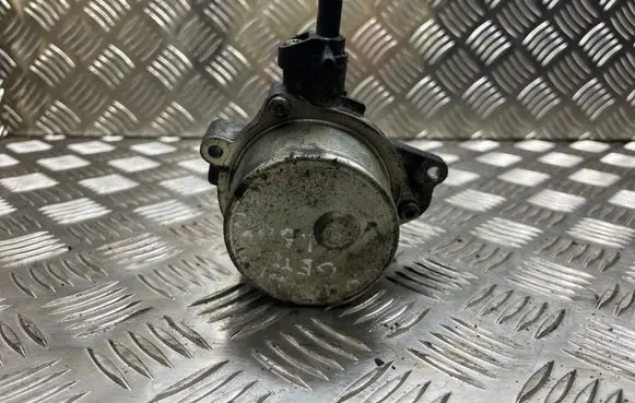 Hyundai Getz Vacuum pump 288102A100