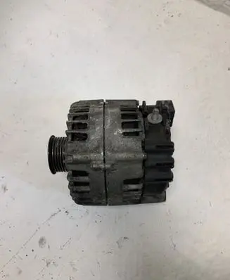 BMW 5 E60 E61 Generator/alternator 7802261