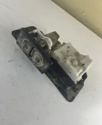 Peugeot 607 Tailgate/trunk/boot lift motor 