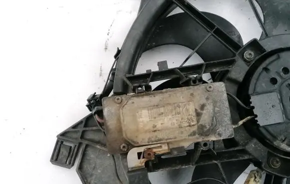 Coolant fan relay