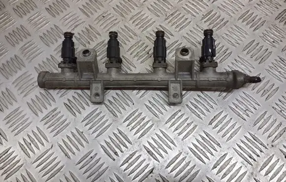 Hyundai Getz Fuel main line pipe 9260930006
