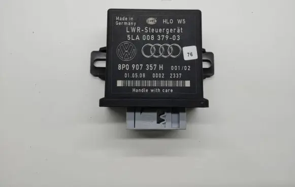 Audi Q7 4L Light module LCM 8P0907357H 5LA00837903