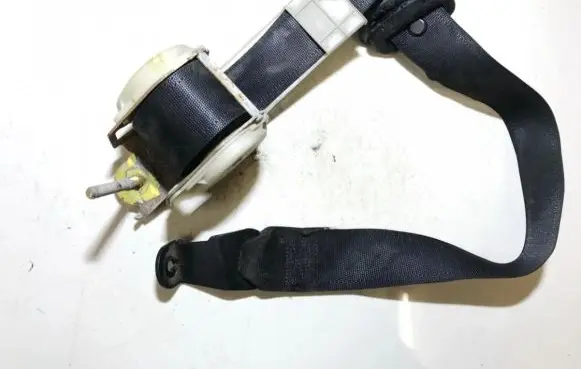 Opel Vectra B Front seatbelt 13119576
