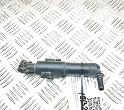 BMW 5 G30 G31 G38 Headlight washer spray nozzle 7393510 A2C96240200