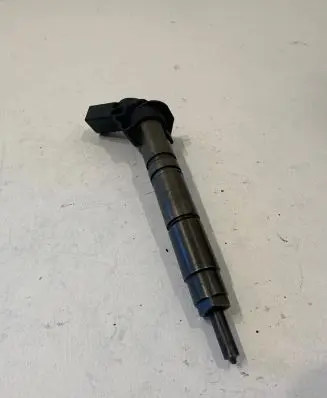 Mercedes-Benz ML W164 Fuel injector A6420700487 0445115017