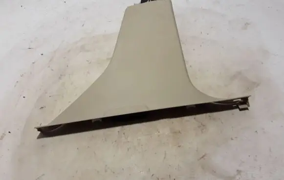 (B) pillar trim (bottom)