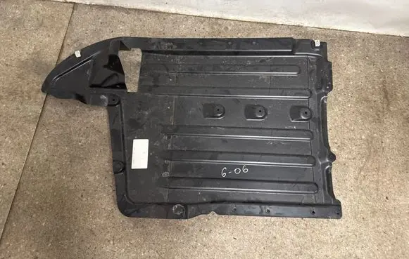 BMW X6 G06 Center/middle under tray cover 9478892