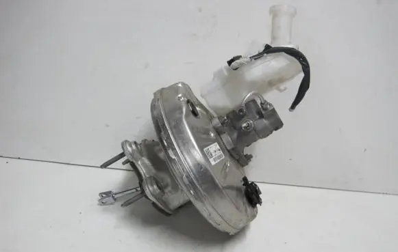Renault Captur II Brake booster 472106191R 5607862034